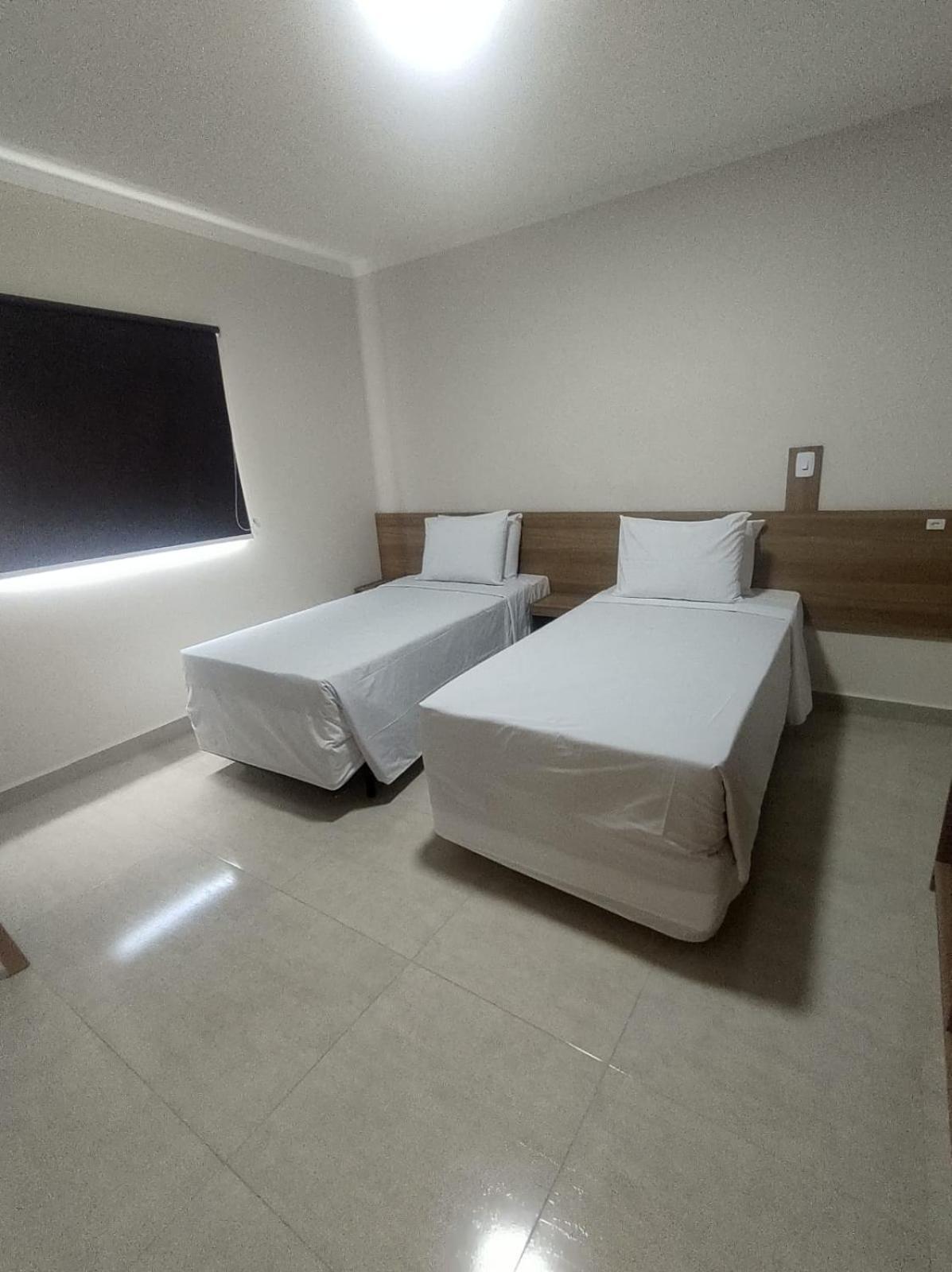 Hotel Internacional 과룰류스 외부 사진